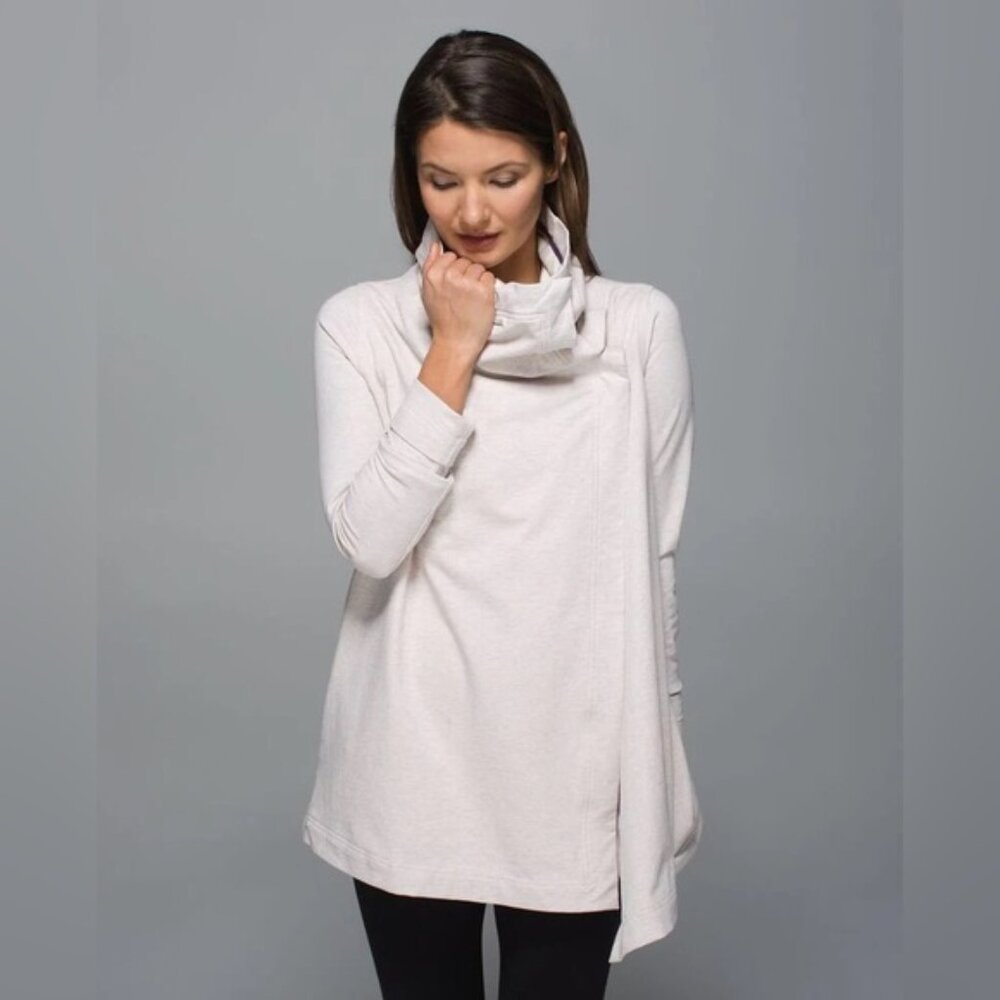 Lululemon light Grey Savasana Wrap Sweater, size 6